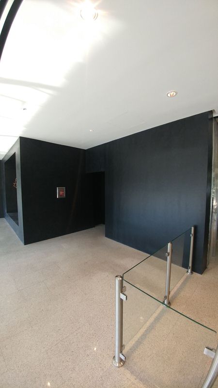 Portal paredes y suelo de microcemento de CementDecor